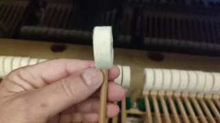 Piano de Cola Kawai KF-1 (Japón)