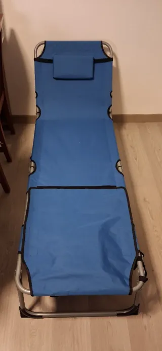 Tumbona plegable azul