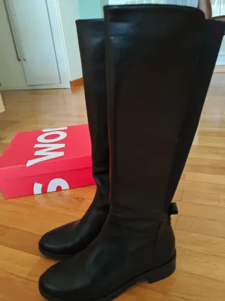 Botas altas negras de piel, 36.