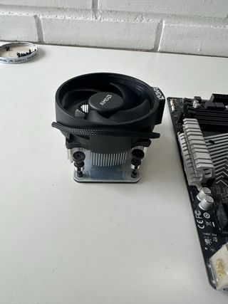 Placa Base y Procesador Ryzen 3 1300X