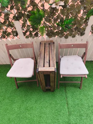 Conjunto mesa y sillas de jardín. No negociable