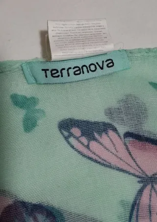 Sciarpa con farfalle