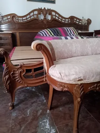 Dormitorio clásico antiguo