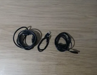 PS4 Slim 500GB Negra + 2 Mandos + Juegos