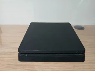 PS4 Slim 500GB Negra + 2 Mandos + Juegos