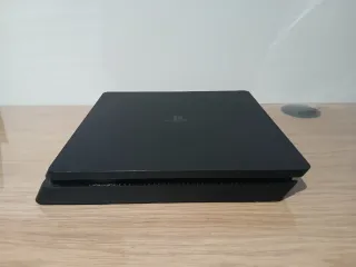PS4 Slim 500GB Negra + 2 Mandos + Juegos