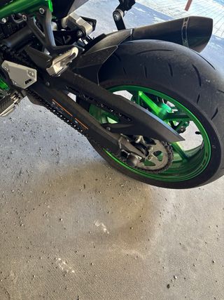 Kawasaki Z900 2024 - 4.100 km