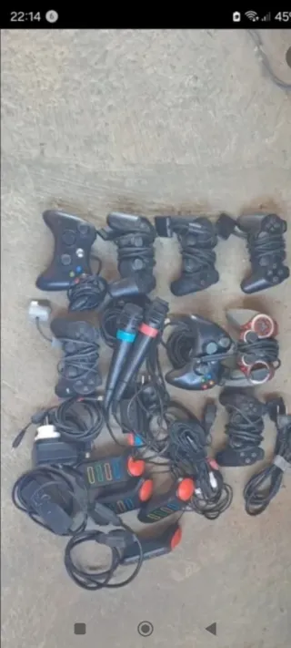 Lote mandos y accesorios consolas