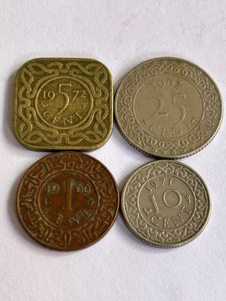 Monedas de Surinam (5, 25, 1, 10 Cent)