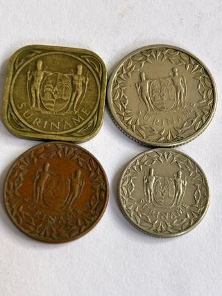 Monedas de Surinam (5, 25, 1, 10 Cent)