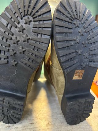 Botas verde militar y marrón