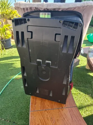 Sillita coche bebé con funda Axiss