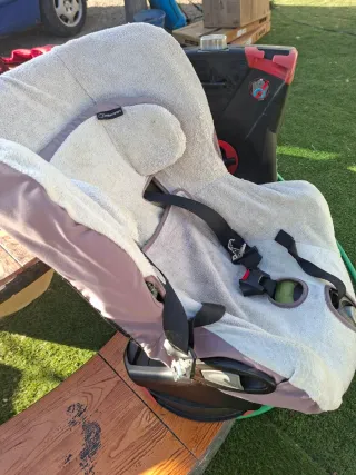 Sillita coche bebé con funda Axiss