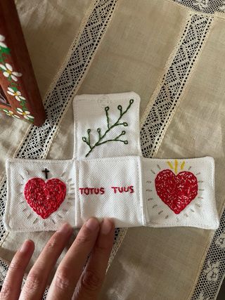 Oratorio hecho a mano con medallas