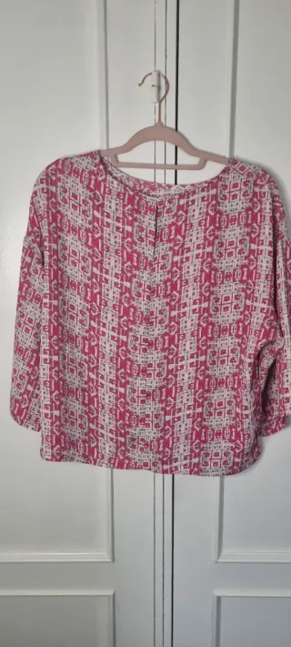 Camisa Estampada Rosa y Blanca