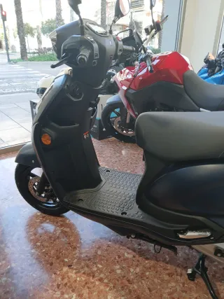Suzuki Address 125 Scooter