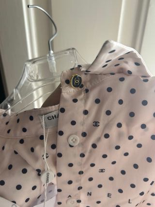 Camicetta Chanel Pois Nera Rosa