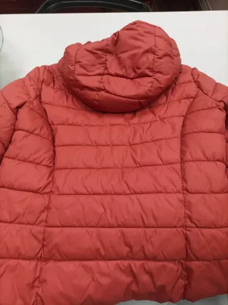 Anorak Lefties con capucha, color TEJA .