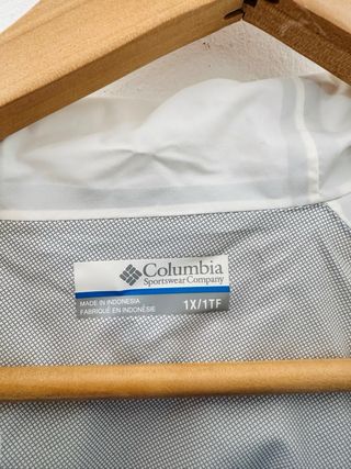 Chubasquero / Rompevientos Columbia/ unisex