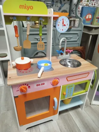Cocinita y Estantería Infantil