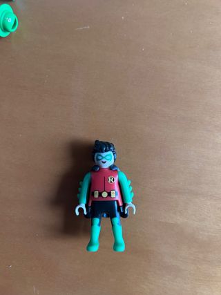 Figura Robin Playmobil Batman Huevo Kinder