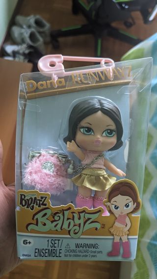 Muñeca Bratz Babyz Dana Runwayz
