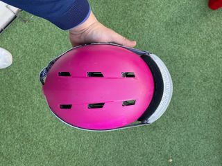 Casco de esquí con mascara Wedze rosa para niña.
