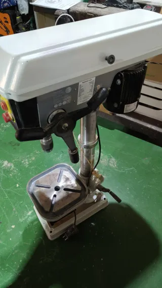 Taladro de Columna Axminster AP340PD