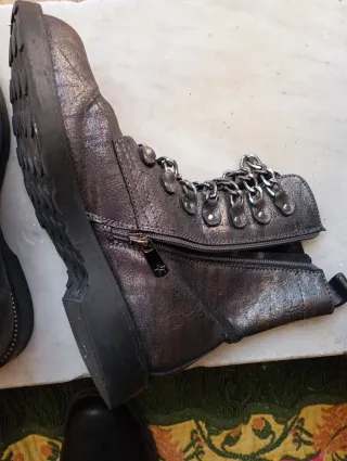 Stivaletti donna n.38 con catena
