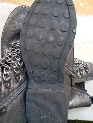 Stivaletti donna n.38 con catena