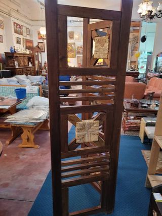 Biombo de madera con espejos