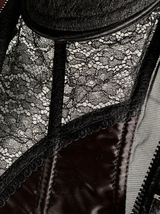 Bustino vintage pizzo e seta nero tg. 2