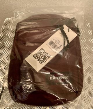 Eastpak The One bandolera vino