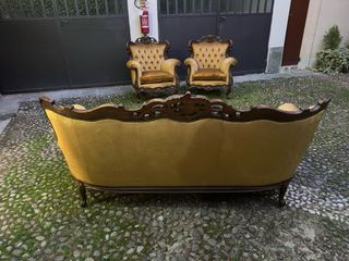 Divano Barocco in velluto e legno