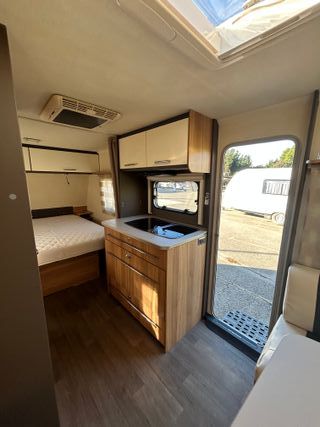 CARAVANA CARAVELAIR ANTARES 470 CAMA ISLA
