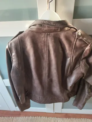 Cazadora polipiel marrón