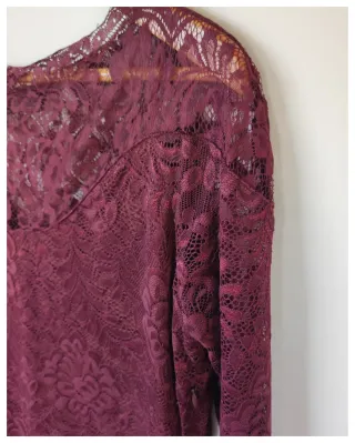 Vestido encaje morado mbym talla XL