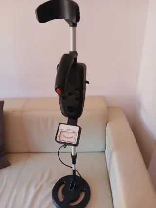 Detector de Metales con Medidor