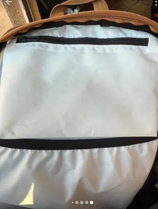 Mochila Quechua 20L Negra y Marrón