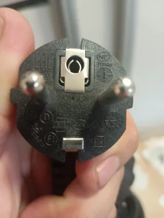 Cable alimentación PC/TV/Monitor