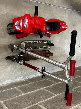 Patinetes infantiles y un frestyle