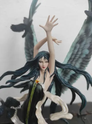 Statua Faery of Ravens Nene Thomas