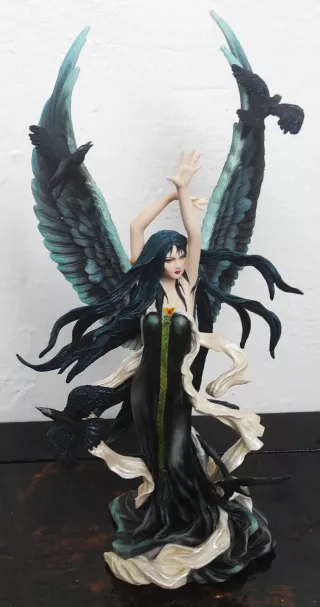 Statua Faery of Ravens Nene Thomas