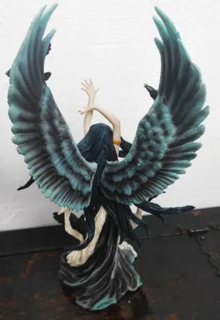 Statua Faery of Ravens Nene Thomas