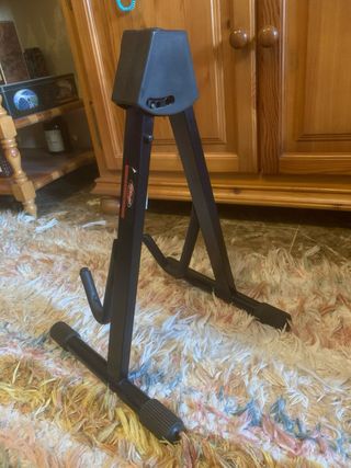 Soporte para guitarra eléctrica negro