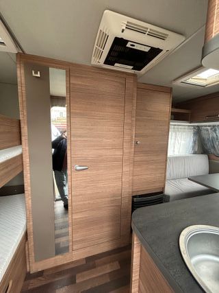 CARAVANA WEINSBERG 400 LK-AIRE-MOVER