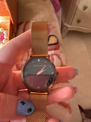 Reloj Hannah Martin Dorado Malla