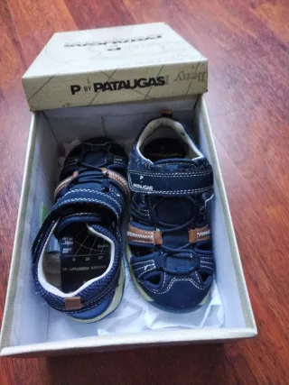 Sandalias niño azul Talla 28 Pataugas