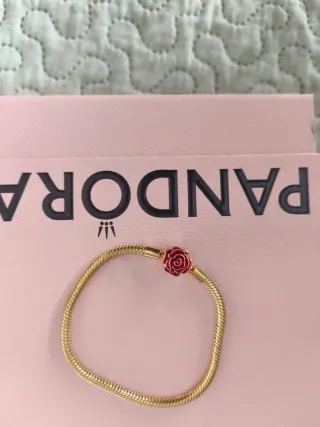 Pulsera Pandora Dorada con Rosa Roja