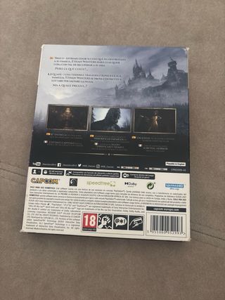 Caja Metálica Resident Evil Village PS5